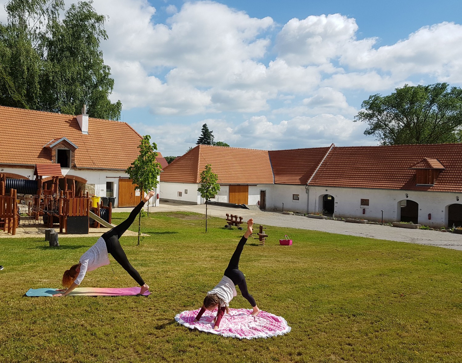 Tvrz Skočice